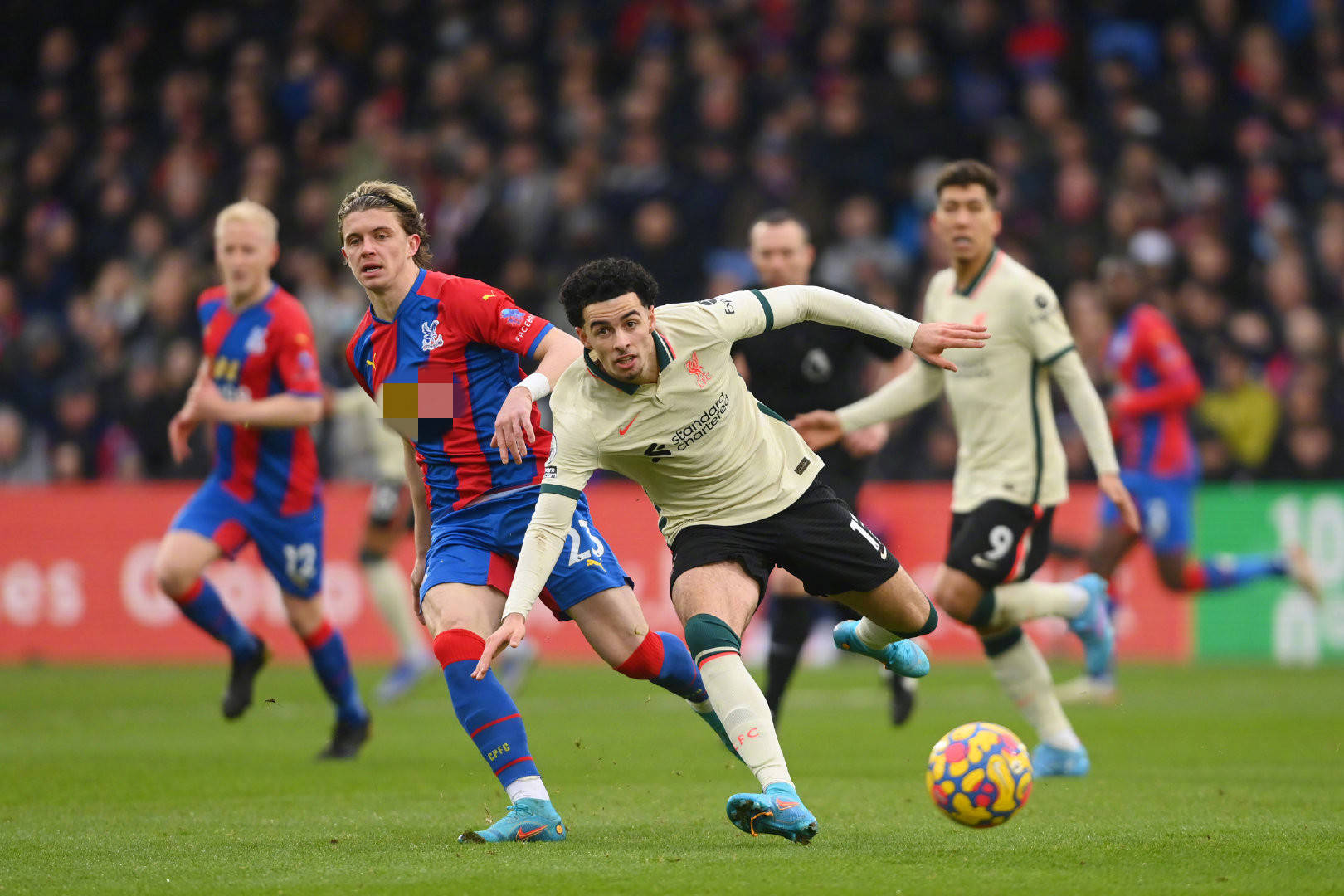 依旧保持得 依旧保持得